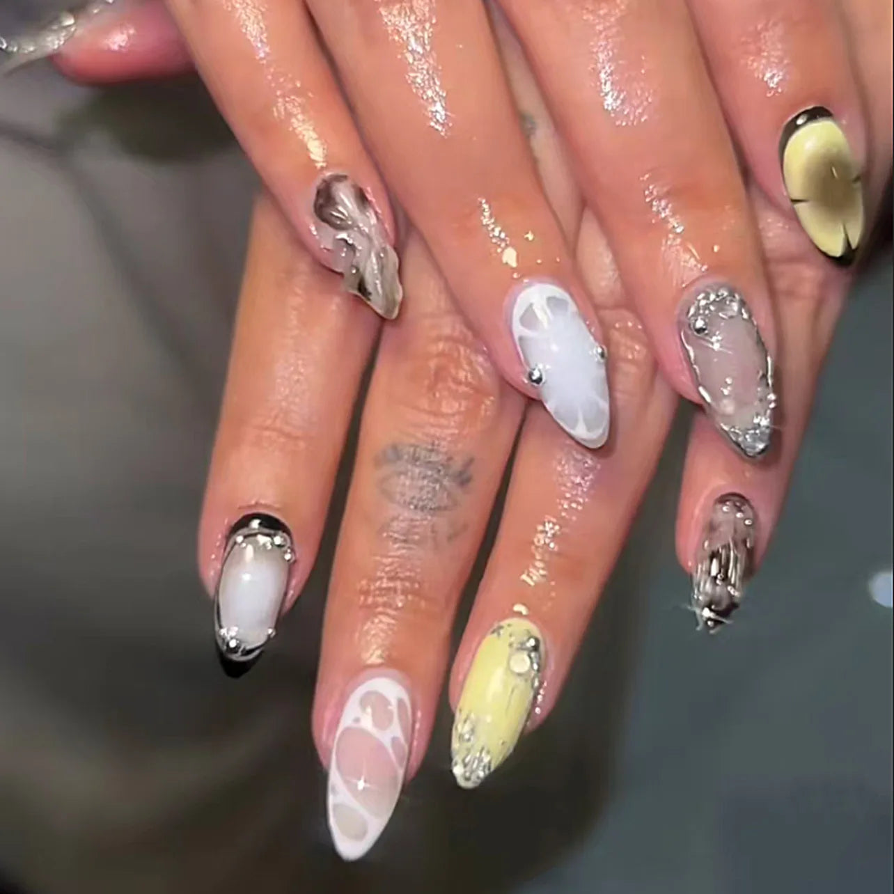 3D Silver Metallic Style French Rhinestone Stars Nail Art Y2K Fashion False Nails Detachable Finished Fake Nails Press on Nails