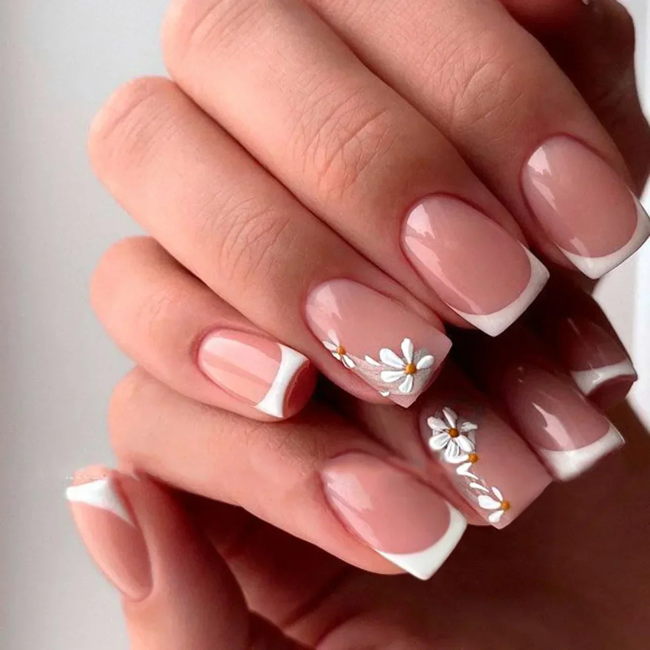 Flowers Gold Glitter Powder Edge White French Nail Art Fashion Wearable Fake Nail Detachable Finished False Nails Press on Nails
