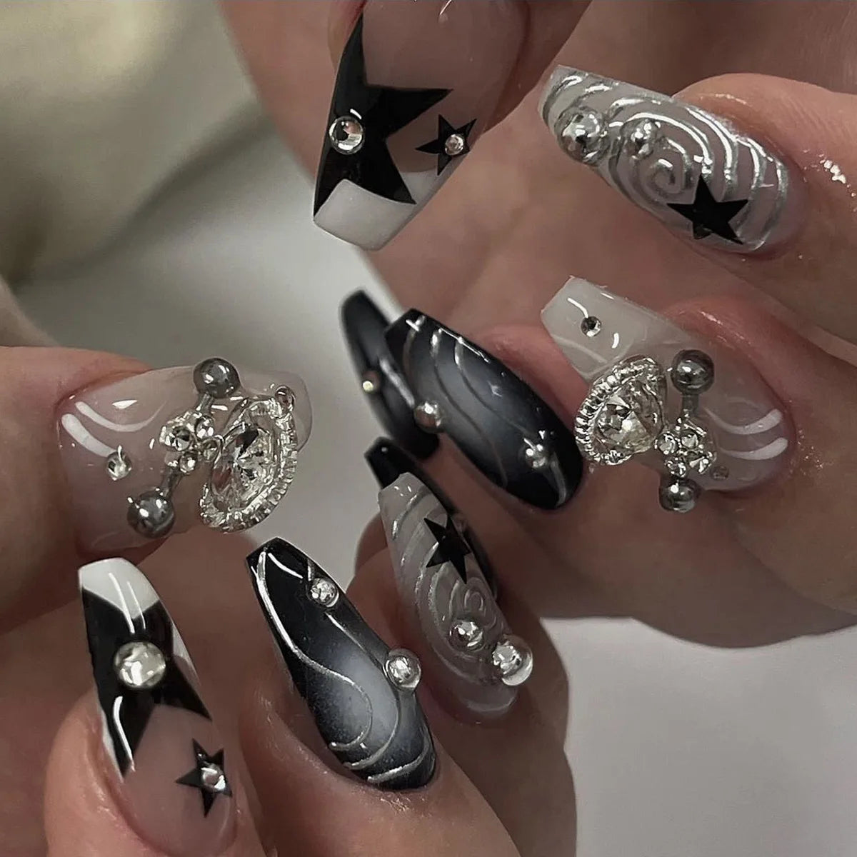 3D Silver Metallic Style French Rhinestone Stars Nail Art Y2K Fashion False Nails Detachable Finished Fake Nails Press on Nails