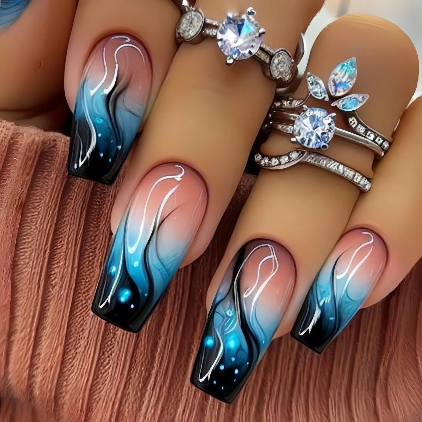 24Pcs Short French Wearable Fake Nails with Glue Simple Stripe Nail Art Full Cover Ballerina Fashion Press on Nail Manicure Tips