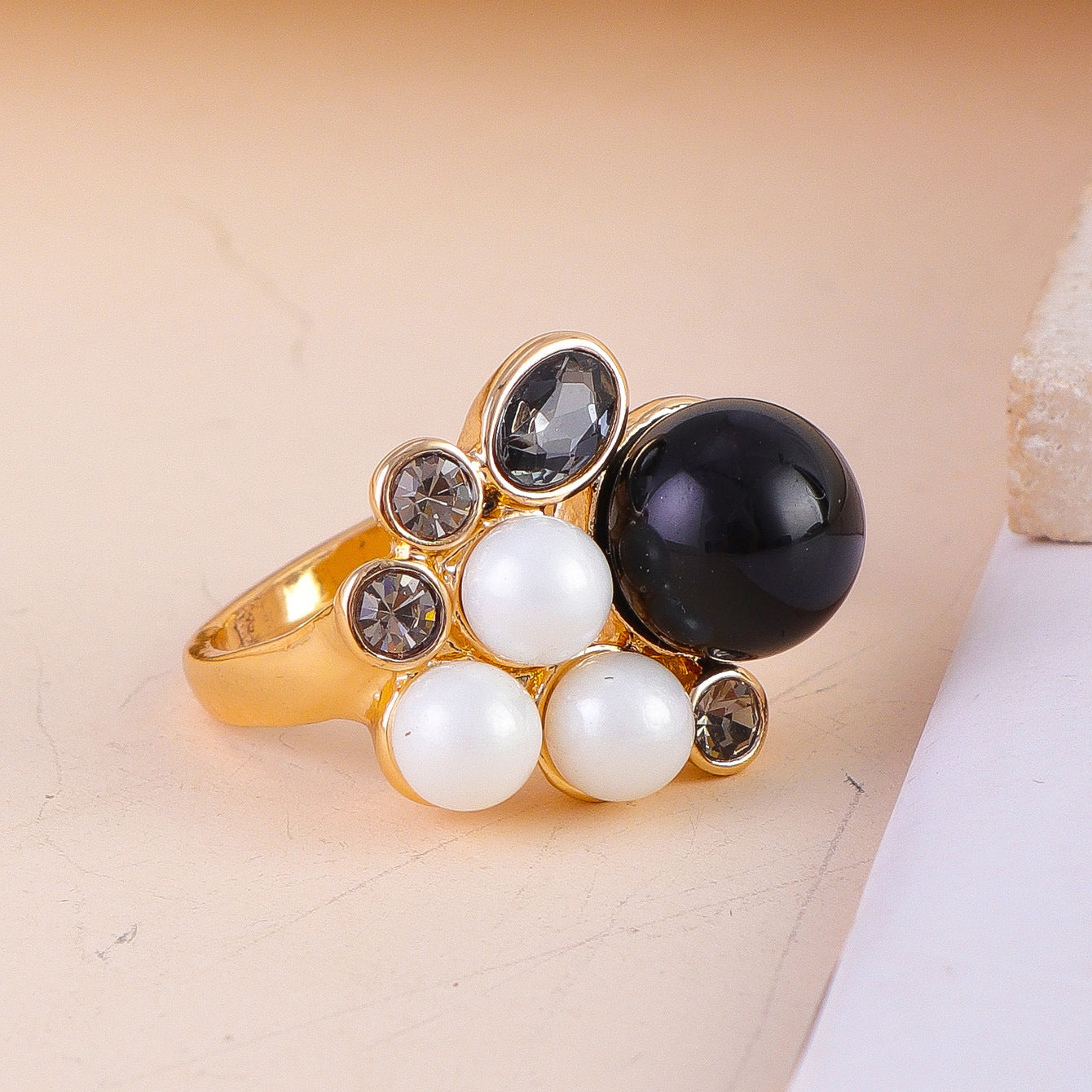 Flower Personality Ring - Simple High Sense Women's Elegant Design