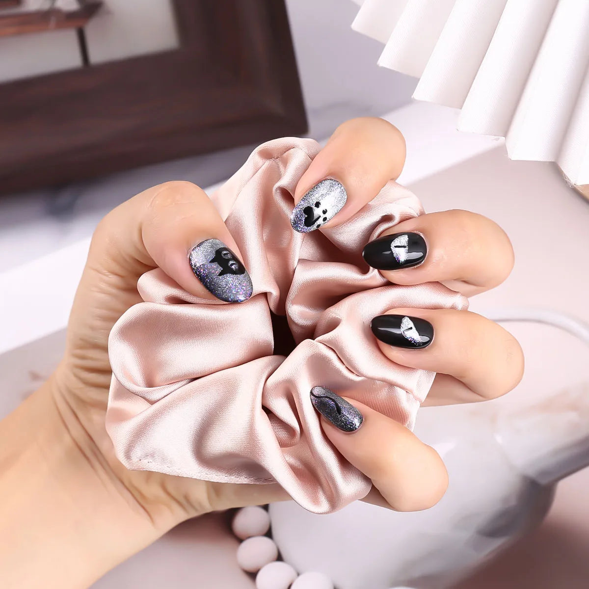 Handmade Press on Nails Gothic Punk Black Hand-painted Fake Nails Full Cover Wearable European Mid-length Coffin False Nails