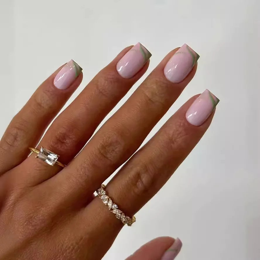 24Pcs Short French Wearable Fake Nails with Glue Simple Stripe Nail Art Full Cover Ballerina Fashion Press on Nail Manicure Tips