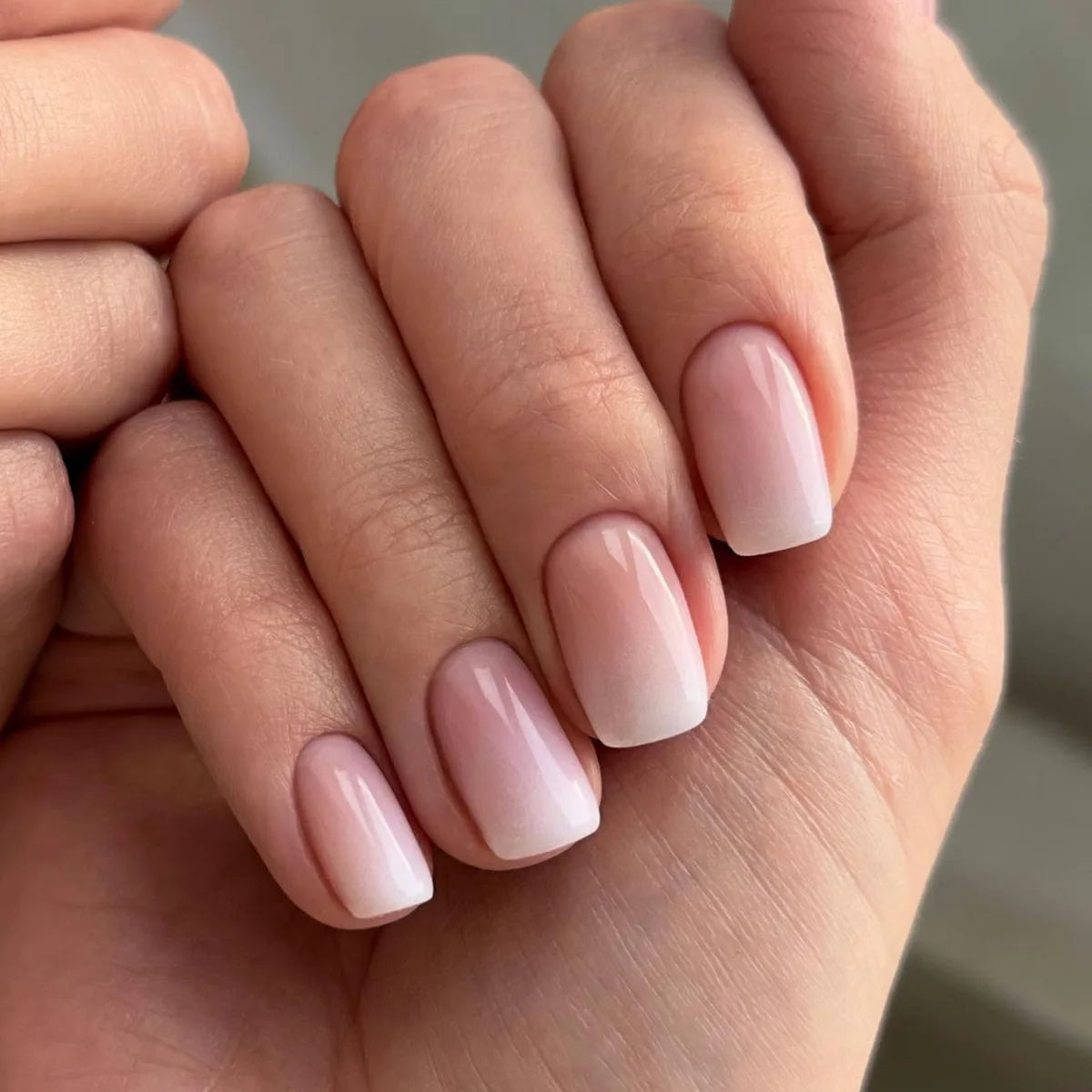 Naked Pink French White Side False Nails Short Simple Nail Beauty Press on Nails