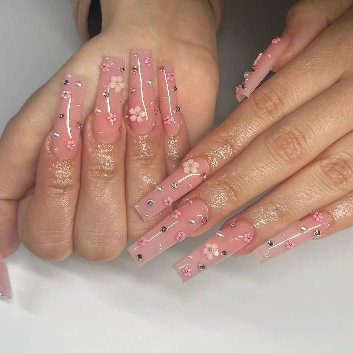 Sweet Medium Square False Nails with Glue Blush Pink Flowers Fake Nails Press on Nails