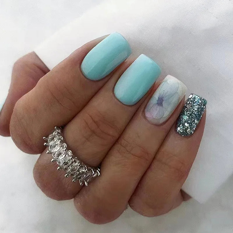 Round False Nails Green Red Wave French Tips Press on Nails