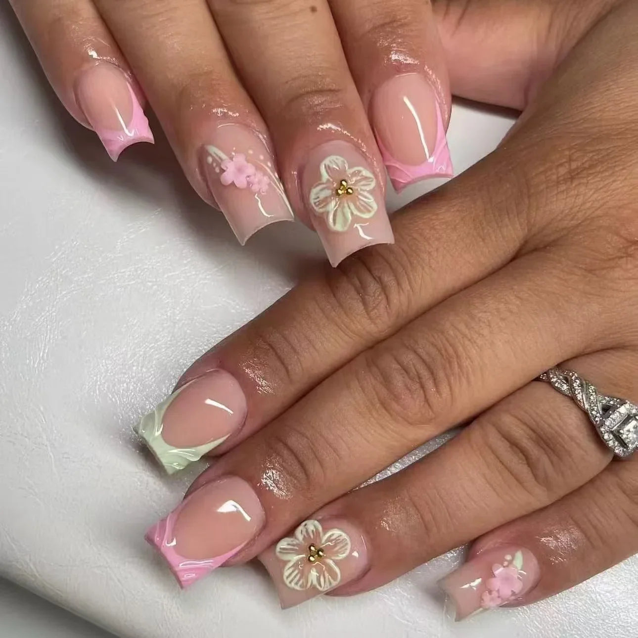 Sweet Medium Square False Nails with Glue Blush Pink Flowers Fake Nails Press on Nails