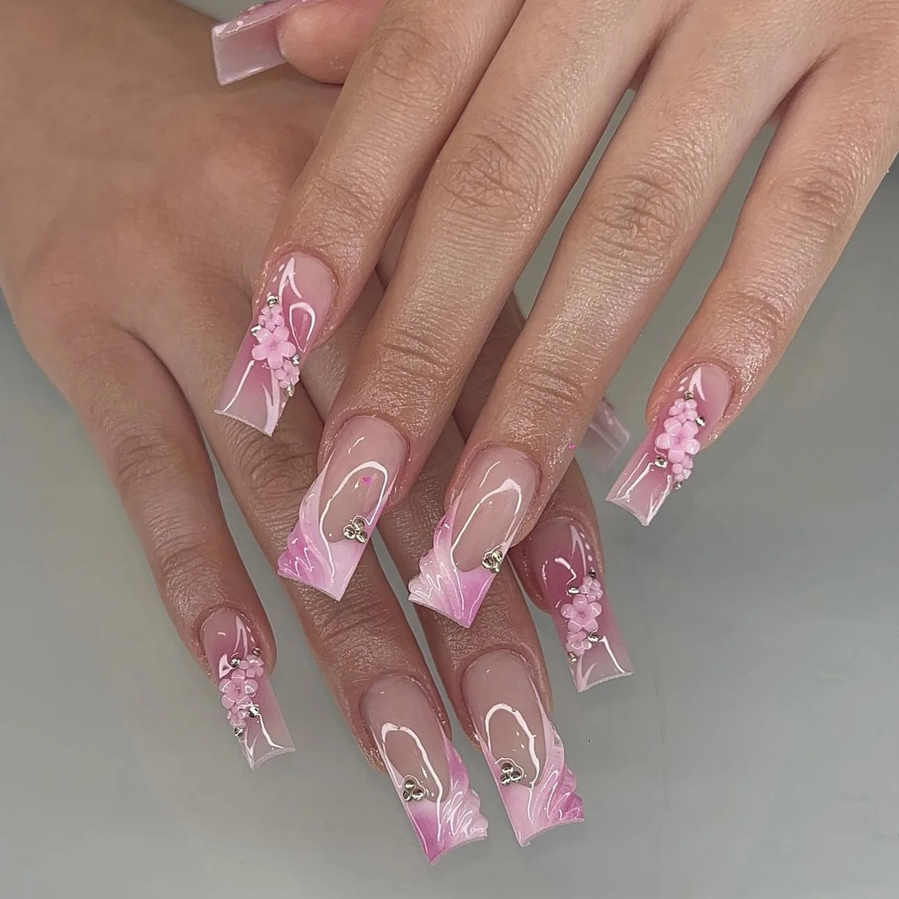 Sweet Medium Square False Nails with Glue Blush Pink Flowers Fake Nails Press on Nails