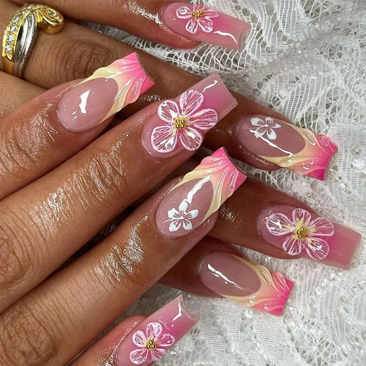 Sweet Medium Square False Nails with Glue Blush Pink Flowers Fake Nails Press on Nails
