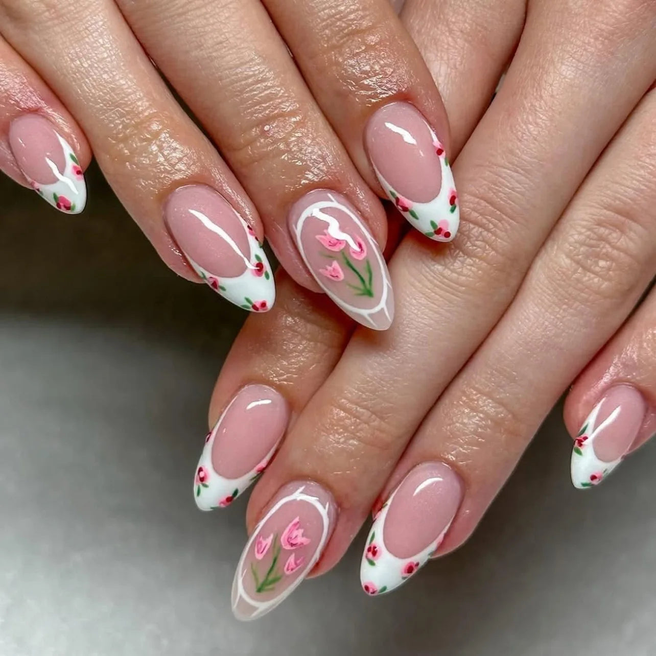 Flowers Gold Glitter Powder Edge White French Nail Art Fashion Wearable Fake Nail Detachable Finished False Nails Press on Nails