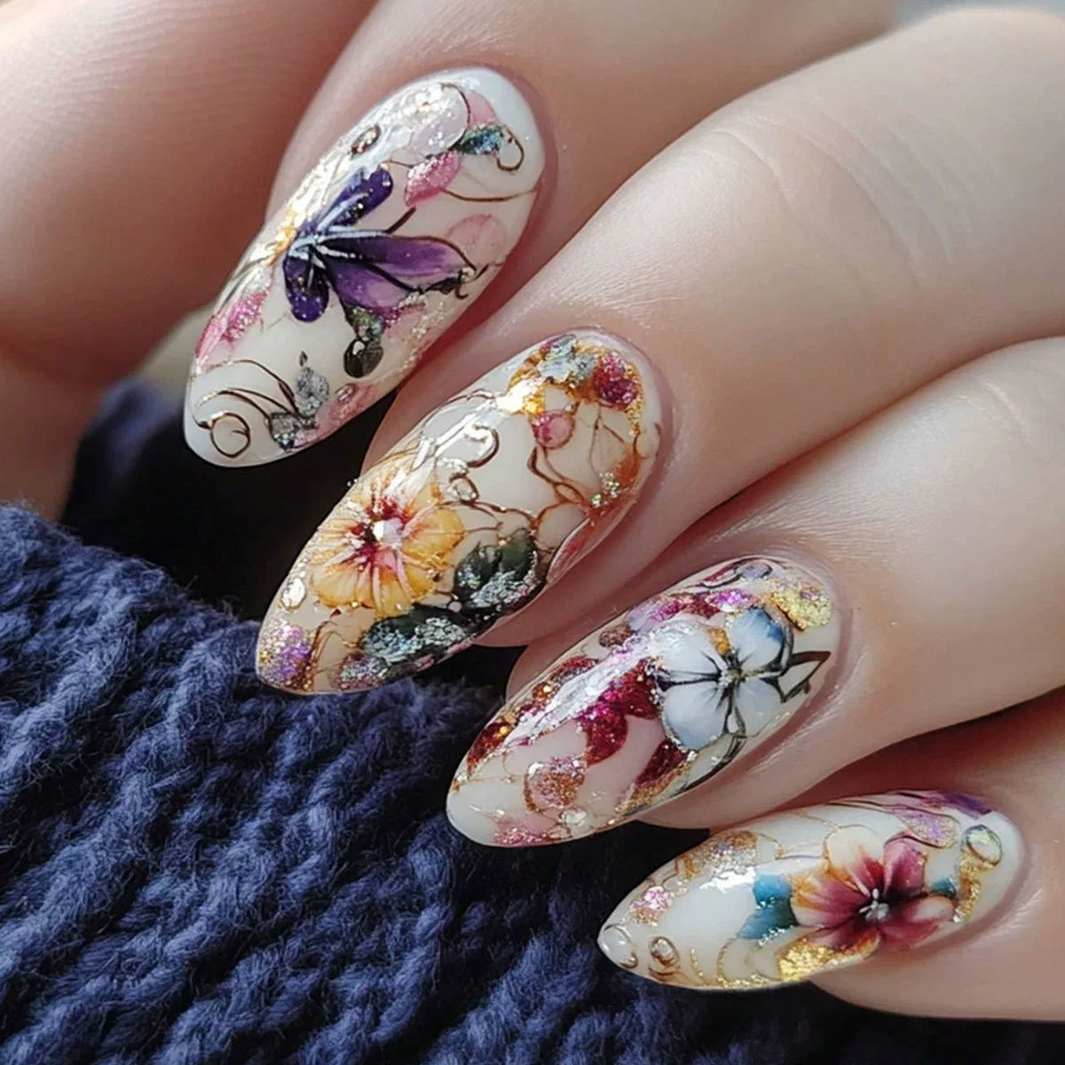 Simple Almond Nails Tips Fresh Colorful Flower Design False Nails Wearable Oval Fake Nail Short Full Cover Press on Nails