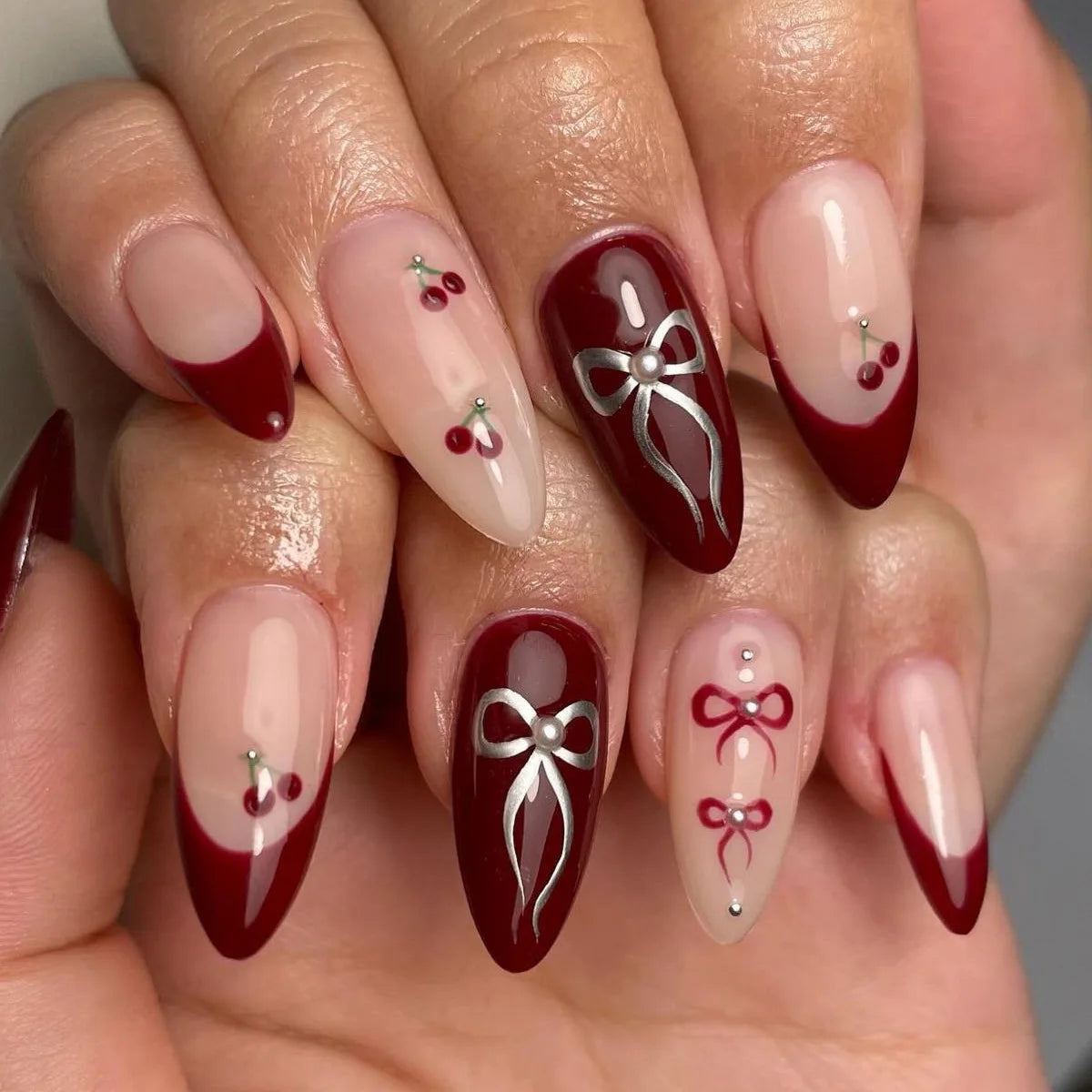 Lovely Cherry Solid Color Red Nail Art White French Simple Fake Nails Detachable Finished False Nails Press on Nails with Glue