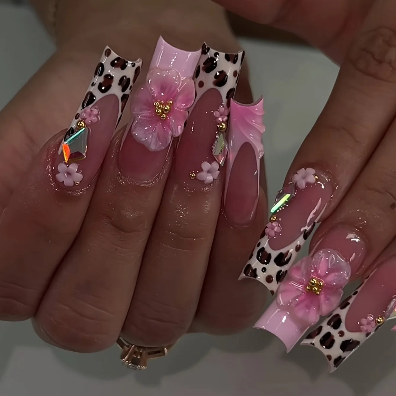 Sweet Medium Square False Nails with Glue Blush Pink Flowers Fake Nails Press on Nails