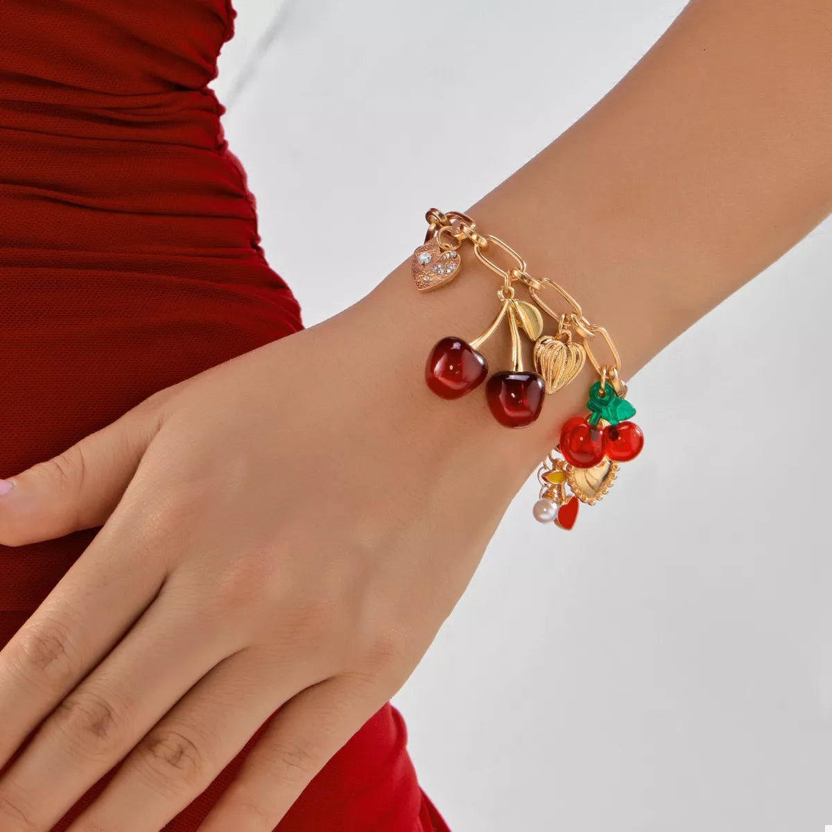 18K Gold Cherry Charm Bracelet - Elegant 18K Gold-Plated Jewelry Accessory - Gloss&Glamorous