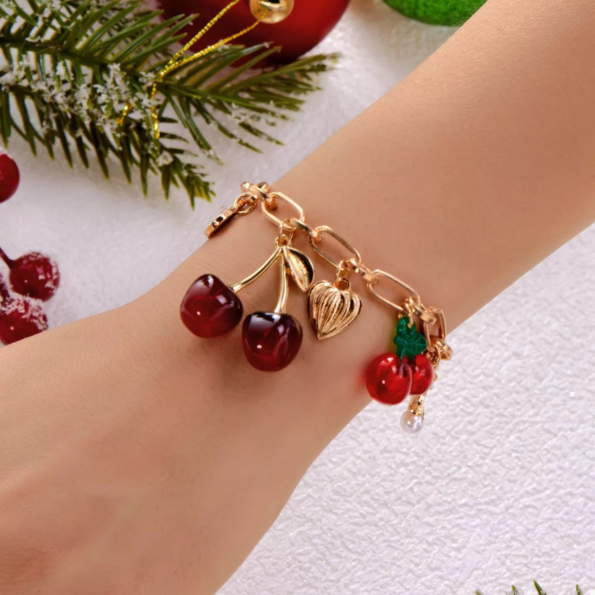 18K Gold Cherry Charm Bracelet - Elegant 18K Gold-Plated Jewelry Accessory - Gloss&Glamorous